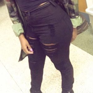 Black high-waisted Jeans